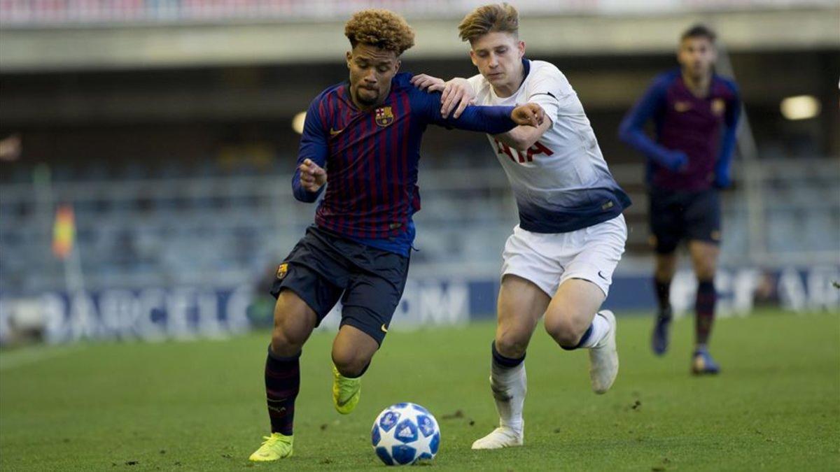 Konrad y sus compañeros se toparon ante un Tottenham muy ordenado