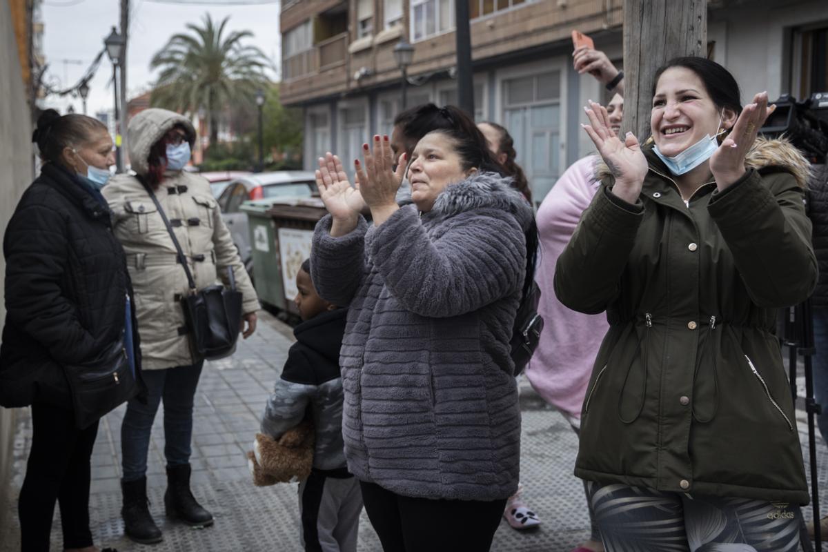 El Sindicat de Barri del Cabanyal ha paralizado el desahucio de una anciana de 87 años llamada Bienvenida