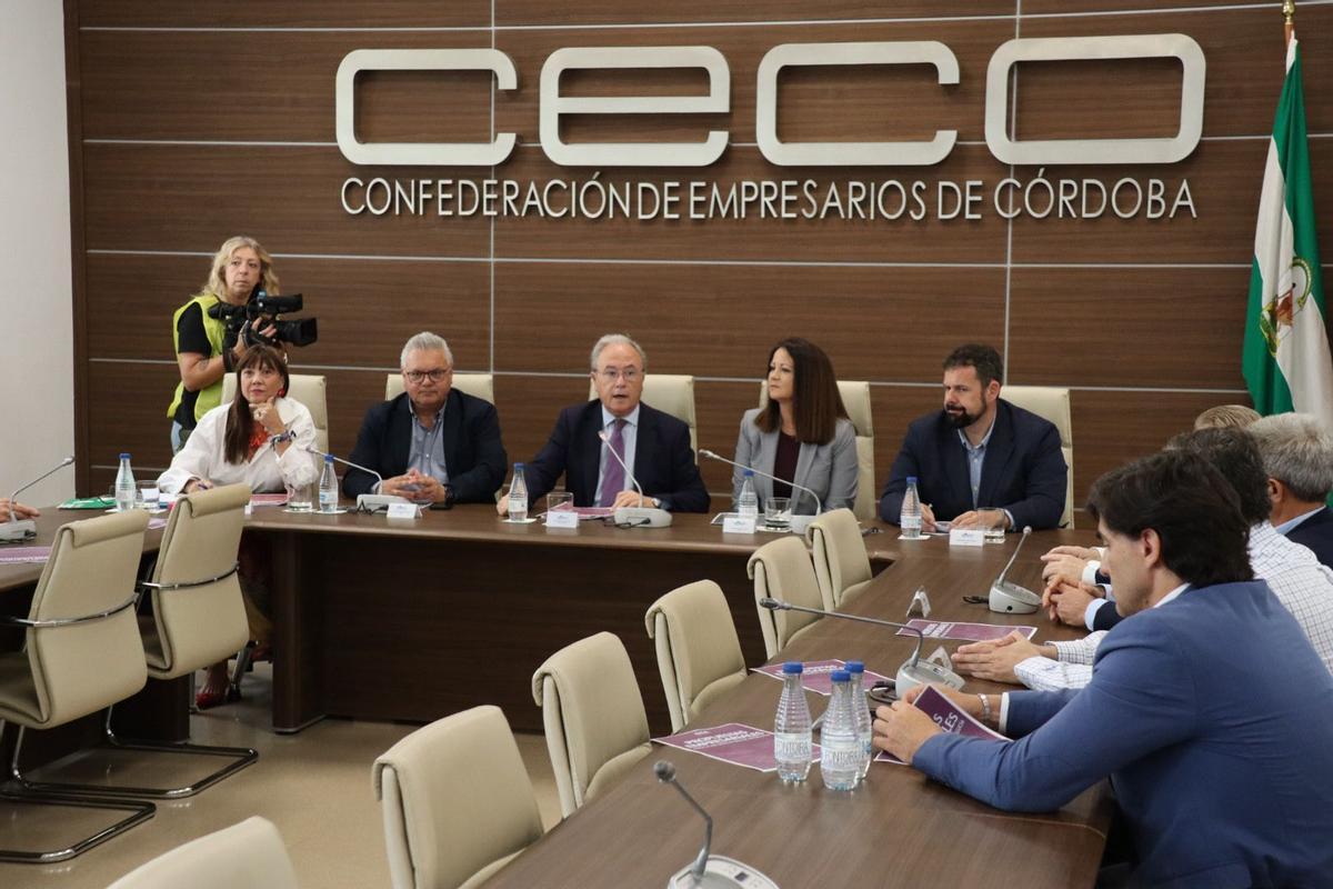 Reunión de Silvia Mellado y la candidatura del PSOE en CECO.