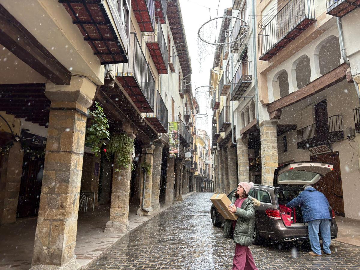 Las imágenes de Morella cubierta de nieve en Navidad