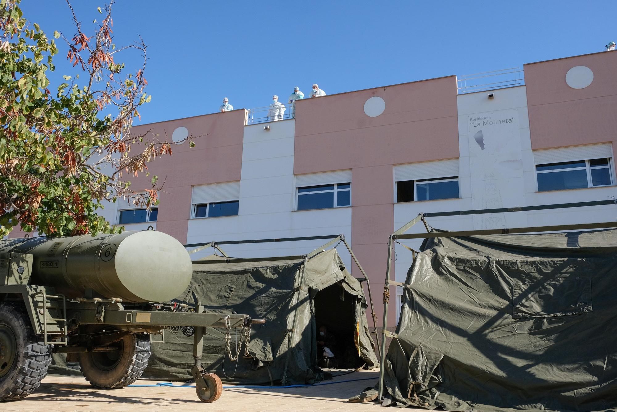 El Ejército regresa al geriátrico de Petrer para desinfectar sus instalaciones