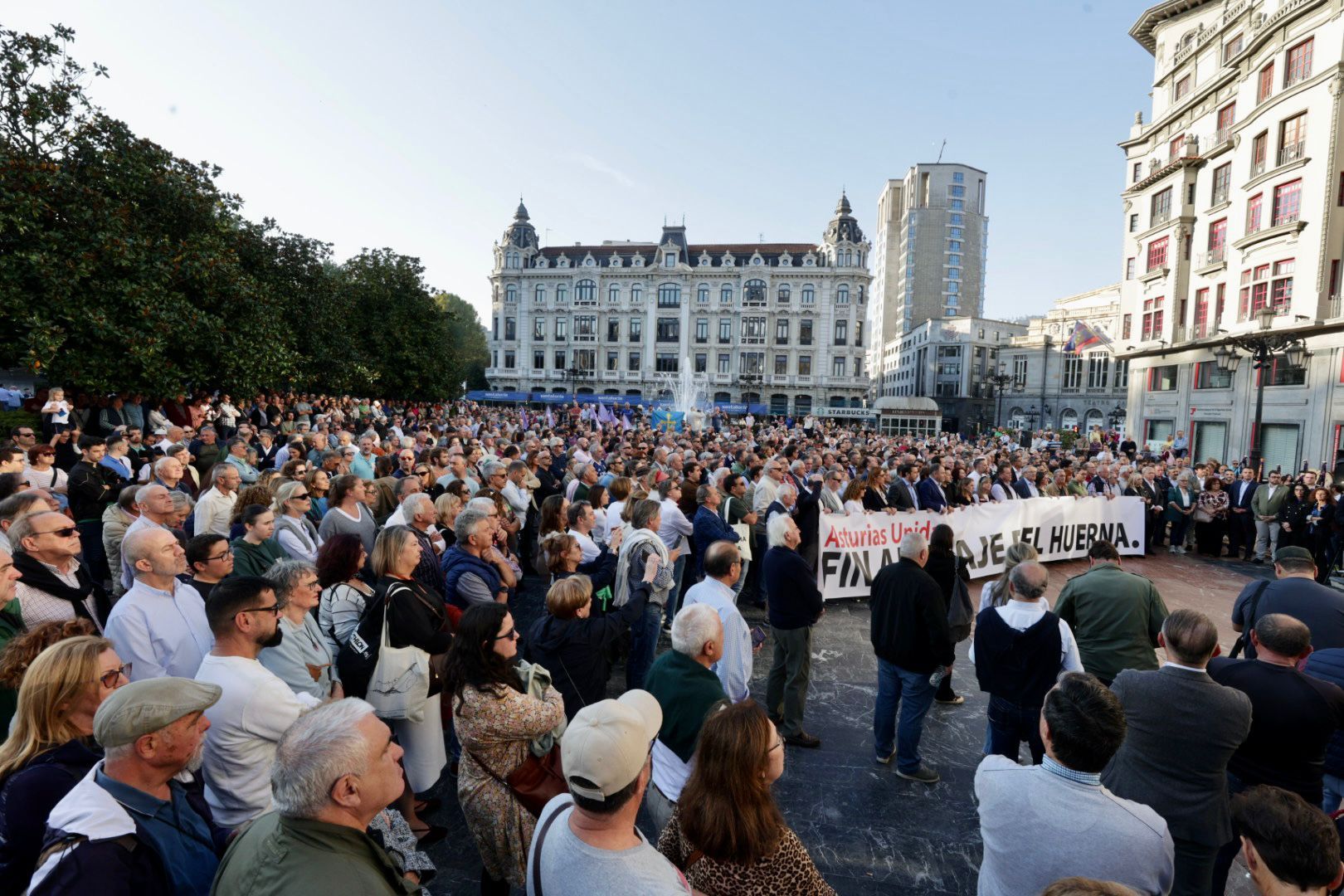 EN IMÁGENES: así fue la gran movilización contra el peaje del Huerna en Asturias