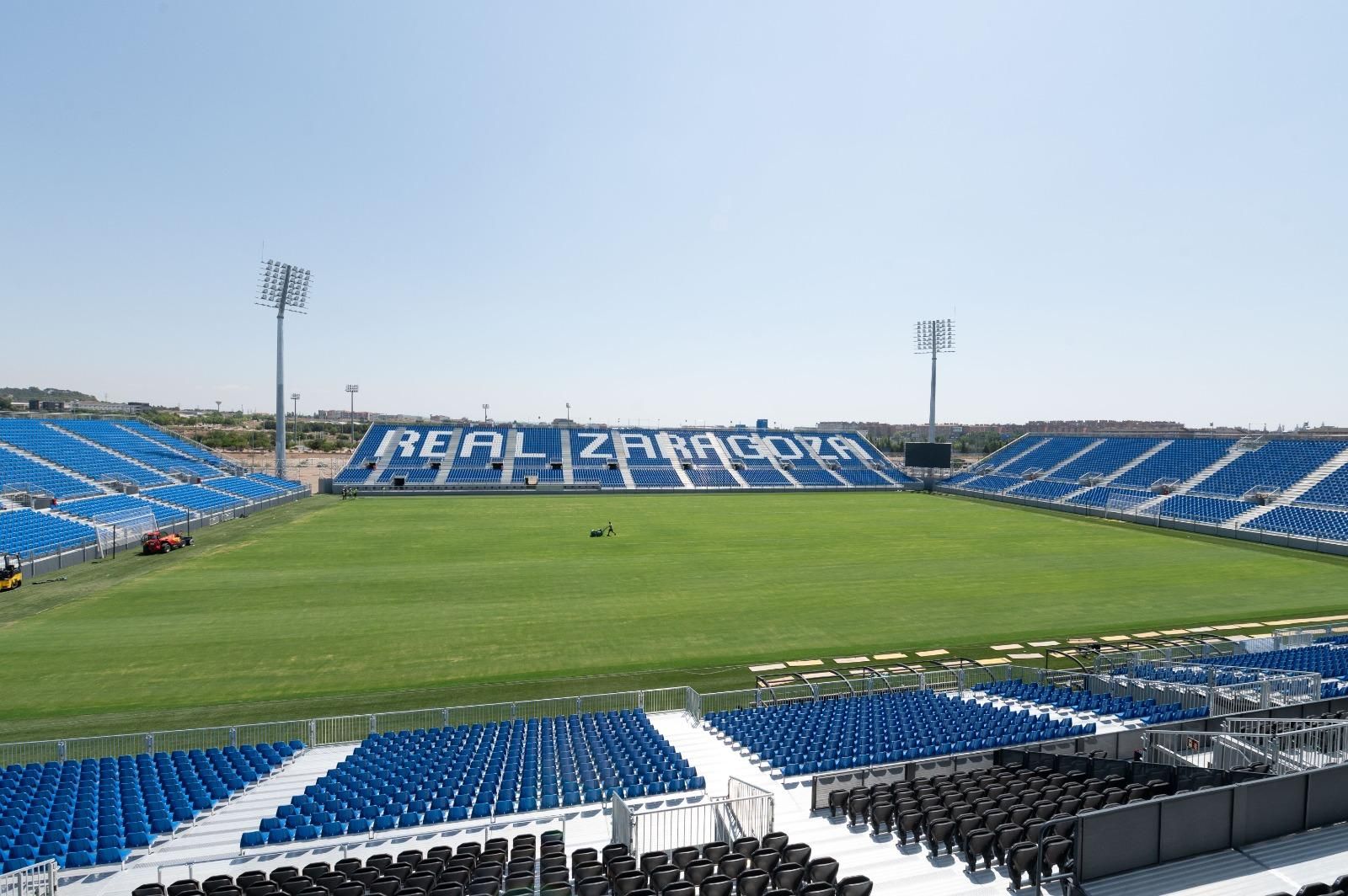 En imágenes | Así está el Ibercaja Estadio a pocos días de su inauguración en un amistoso