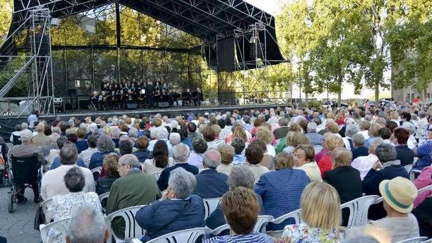 Numeroso público, en una actuación del festival.