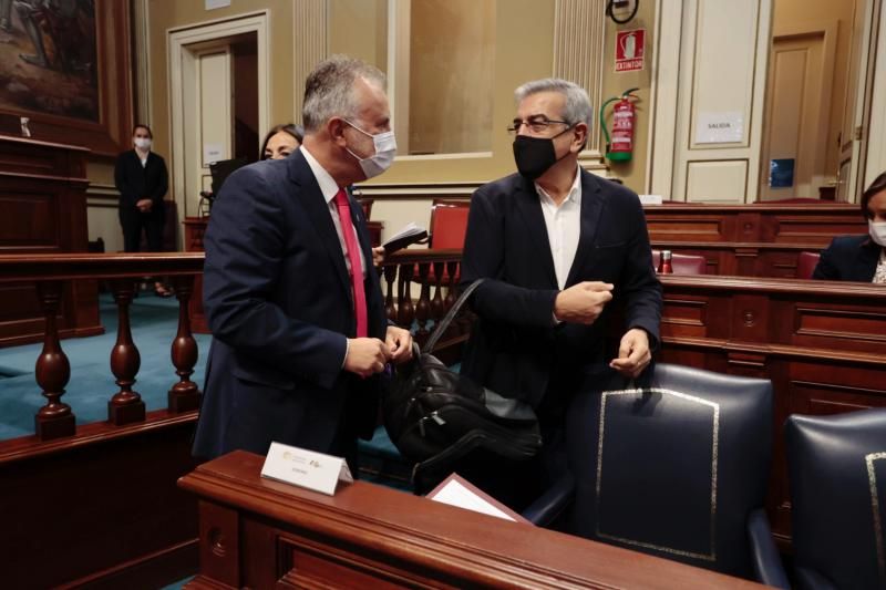 Pleno del Parlamento de Canarias