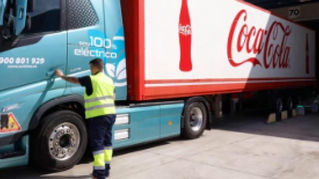 Coca-Cola Europacific Partners apuesta por  la sostenibilidad para impulsar el negocio | LA SOSTENIBILIDAD FORMA PARTE DE LA ESTRATEGIA DE NEGOCIO DE COCA-COLA EUROPACIFIC PARTNERS. L.O.