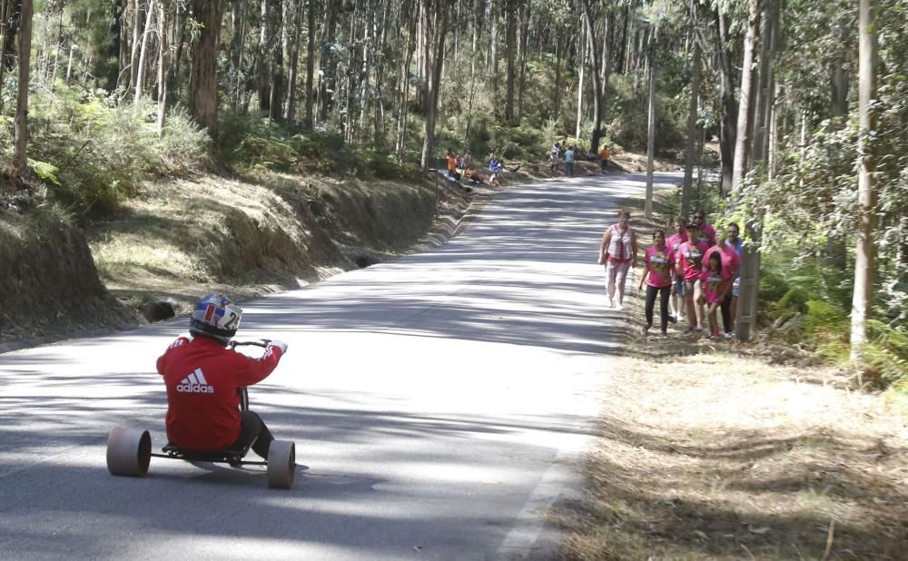 Una treintena de bólidos y numeroso público participan en el cuartos descenso Cidade de Vigo