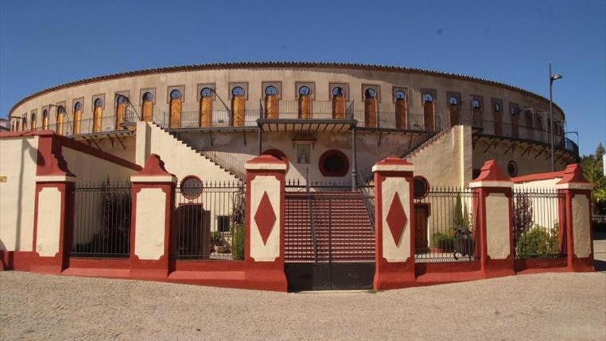 La plaza de toros abre sus taquillas para la corrida extraordinaria del 15 de agosto