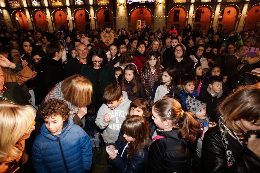 Encendido de las luces de Navidad en Avilés