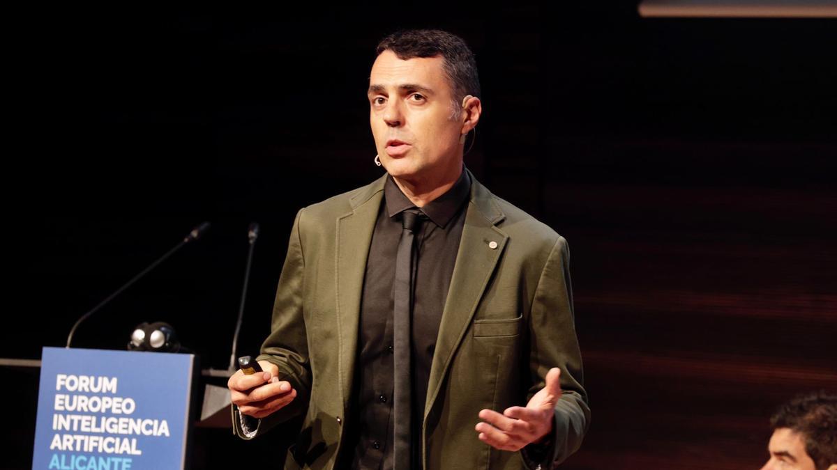 Fernando Peregrino durante su ponencia.