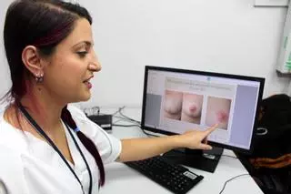 Un pezón de tinta para borrar la huella del cáncer