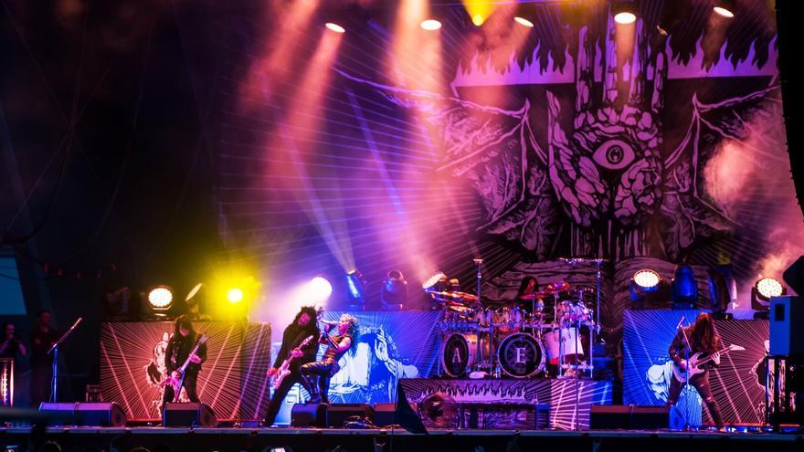 La locura se desata en Villena: así se viven los pogos del Leyendas del Rock
