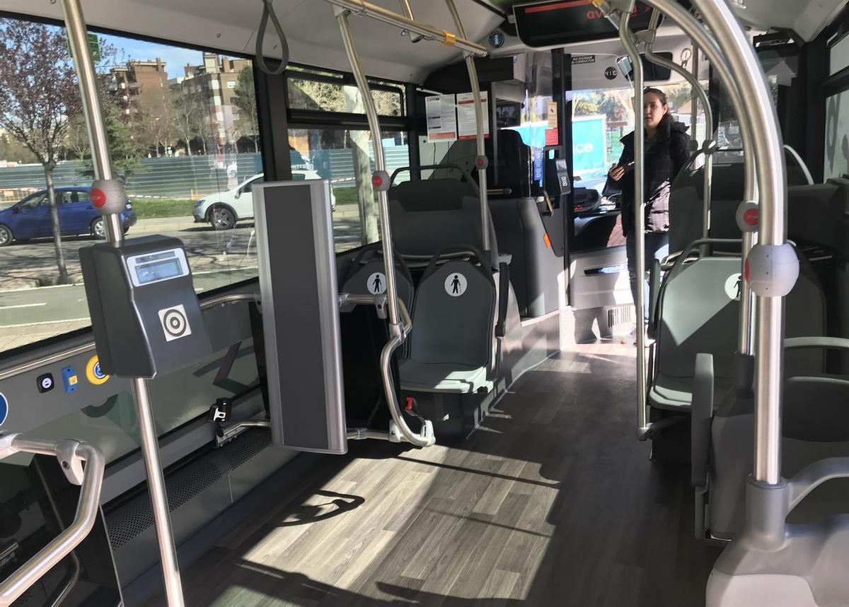 Imagen de la validadora central en un autobús.