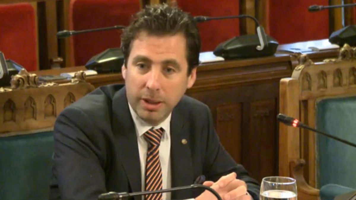 Roberto Fernández Llera, Síndico mayor, en una intervención en la Junta.