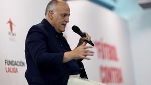 Tebas valora la renuncia de Rubiales y pide centrarse en reparar el daño reputacional