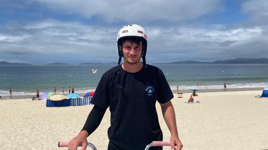 Alex Martínez se entrena en la rampa de Samil