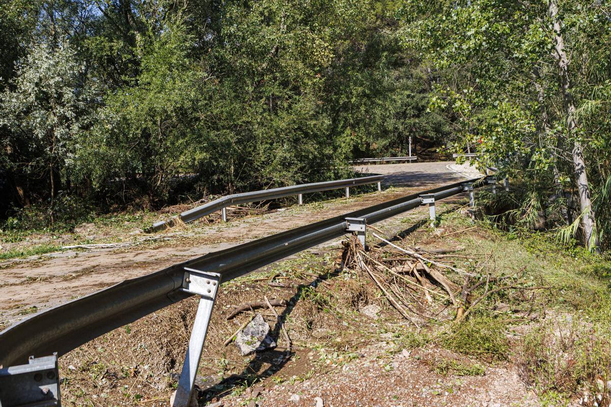 La pedra provoca afectacions en les vinyes al celler Collbaix