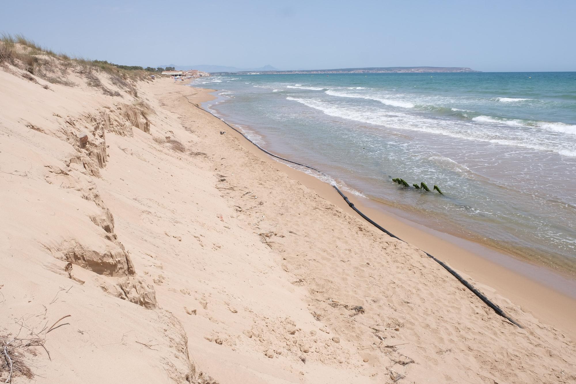 El mar engulle a La Marina