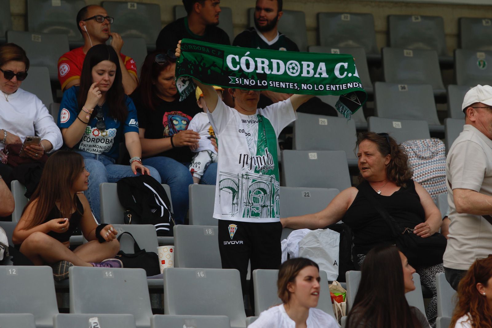 Homenaje a Javi Flores: la despedida más solidaria, en imágenes