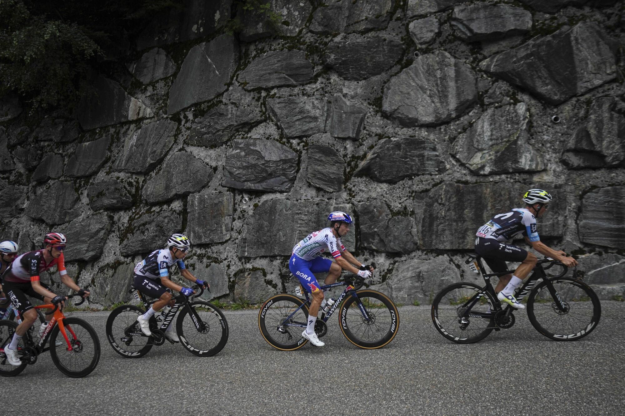 La etapa 18 del Tour de Francia, en imágenes