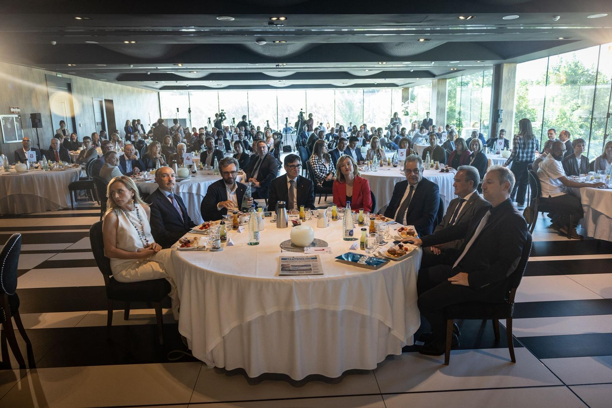 En imágenes | Desayuno informativo organizado por EL PERIÓDICO DE ARAGÓN con Salvador Illa y Pilar Alegría en Zaragoza