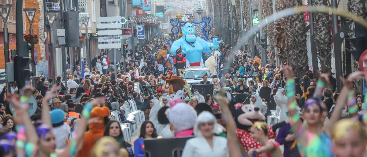 Desfile infantil de las fiestas de 2019 del que no se ha abonado el alquiler de una carroza y que el técnico &quot;desconoce&quot; quién encargó