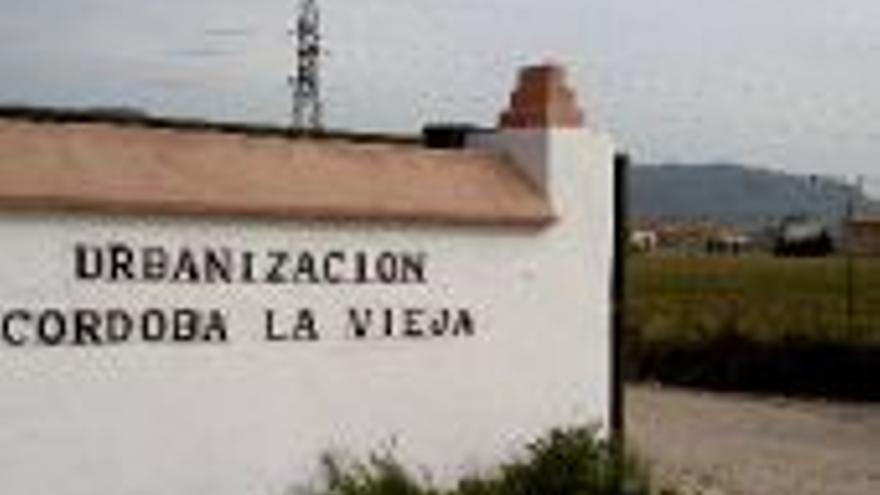 Denunciados cuatro parcelistas por construir en zona protegida