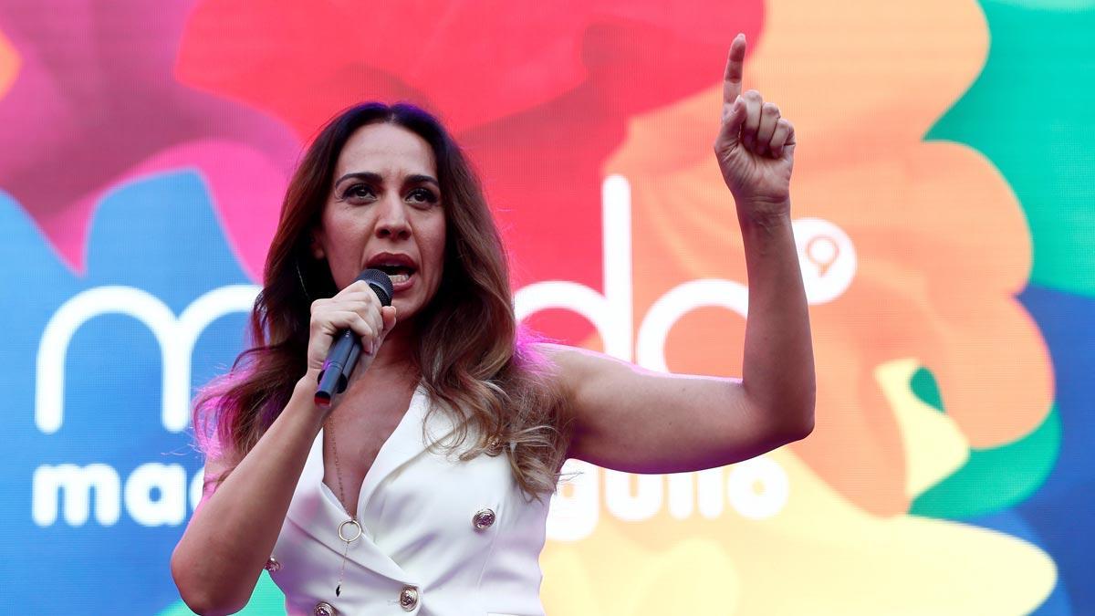 Mónica Naranjo y su 'Sobreviviré' inauguran las fiestas del Orgullo LGTBI en Madrid