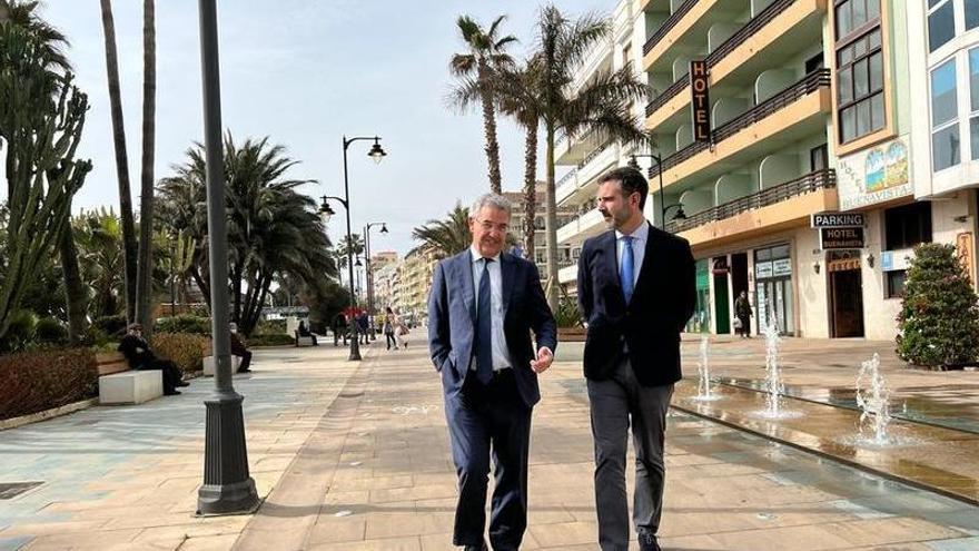 La Junta invierte 1,9 millones de euros en diversas mejoras en el Puerto de Estepona