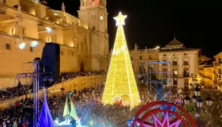 El Ayuntamiento de Lorca prepara la Navidad en pleno agosto