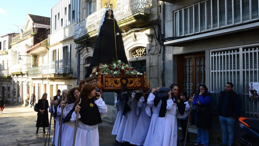 El Cristo Resucitado cierra la Semana Santa de Cangas