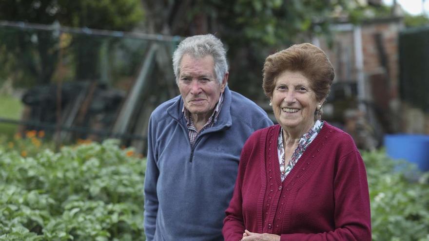 María Oliva Fano, vecina de Granda: "Pasear por la huerta nos salvó del aburrimiento en la pandemia"