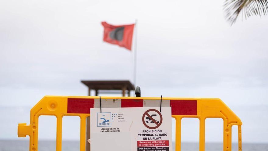Reabren al baño las playas de Playa Grande y Charcón en Puerto de la Cruz tras mejorar la calidad del agua