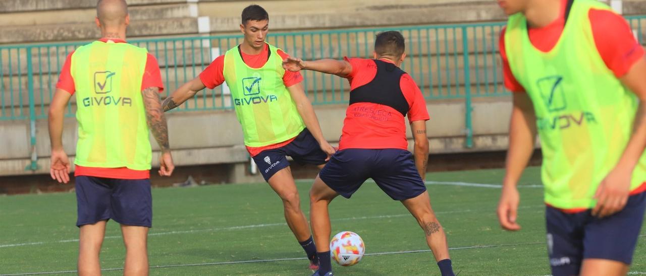 Adrián Fuentes, durante una sesión de trabajo en la Ciudad Deportiva.