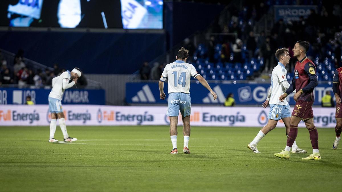 Insua, Francho y Paulino, a la conclusión del partido del pasado domingo ante el Deportivo.