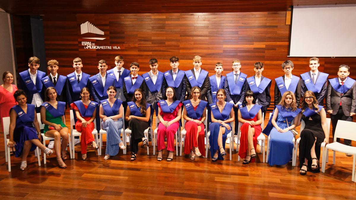 Los estudiantes del Colegio Liceo de Benicàssim vivieron con emoción su gala de graduación.