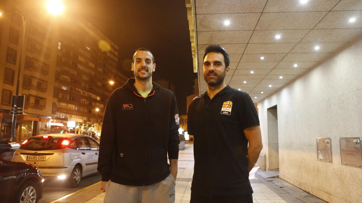 Jesús Ramírez, junto a Salva Arco en Zaragoza cuando el técnico formaba parte del Ratiopharm Ulm.
