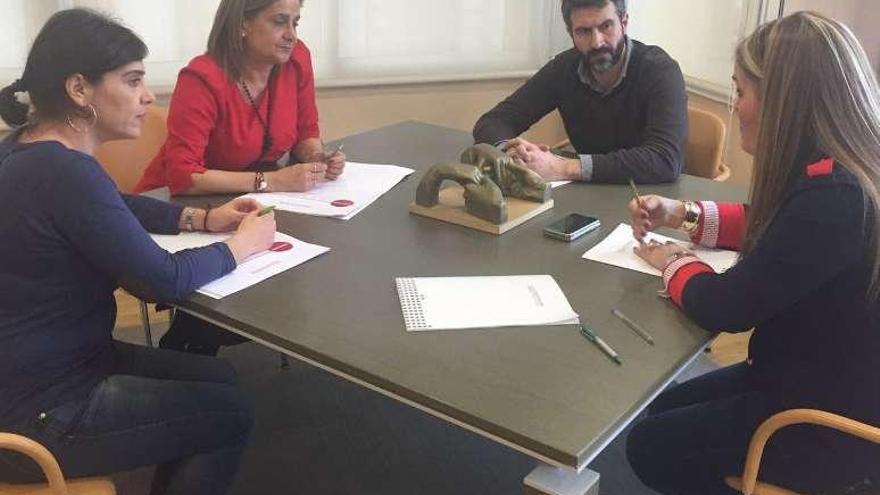 Tania García, Carmela Silva, Alberto Varela y Digna Rivas.