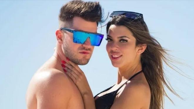 Andrea Gasca y su novio, Roberto