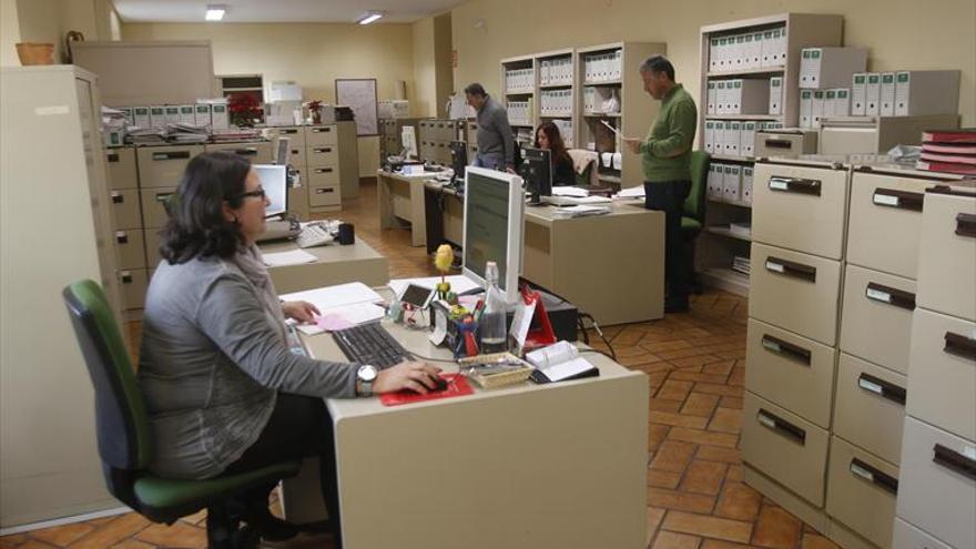 La Junta dice que la orden contra las 35 horas se frena con &quot;voluntad política&quot;