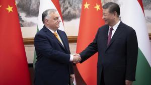 Viktor Orbán y Xi Jinping, en Pekín.
