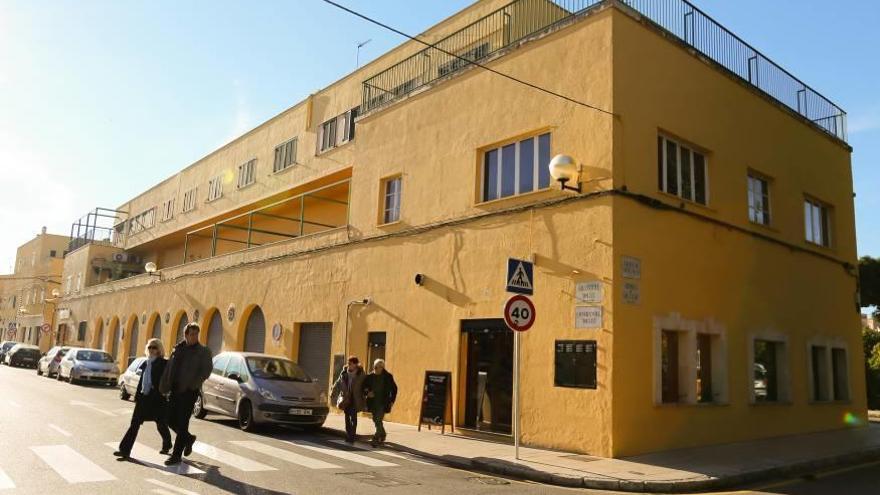 Los dos edificios que serán derribados están ubicados junto a los jardines de Sant Elm.