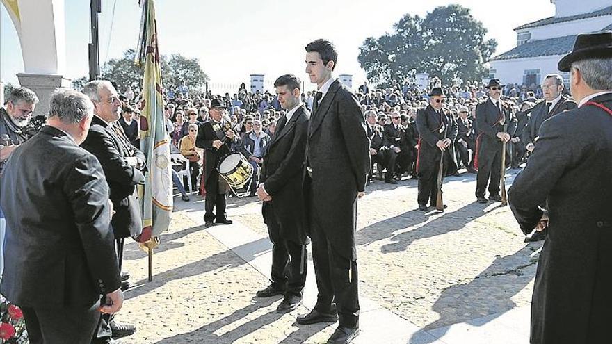 Miles de personas acompañan a la patrona en su regreso a Pozoblanco