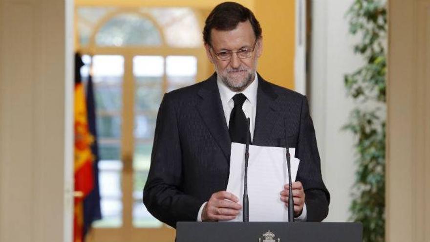 Rajoy pide seguir el camino de &quot;entendimiento&quot; que marcó el expresidente