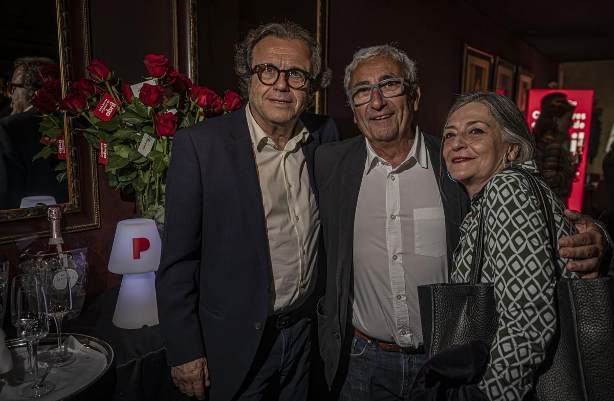 Albert Arbós, José Sanclemente y Olga Merino en la fiesta del suplemento ’abril’ de El Periódico en el Speakeasy (Dry Martini)
