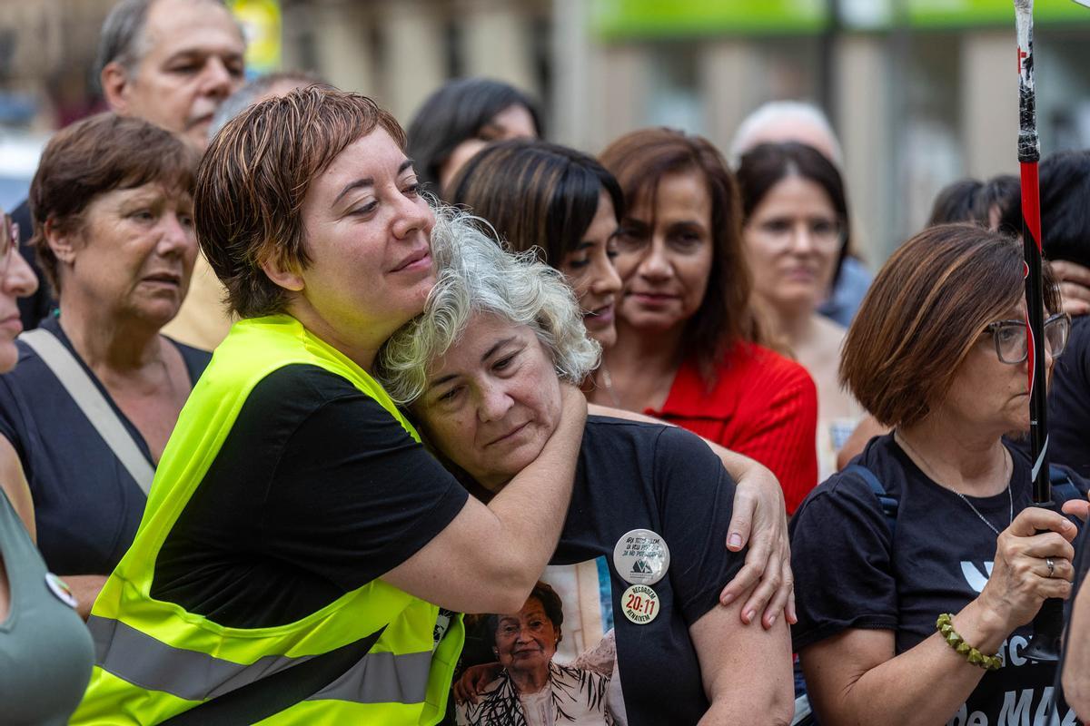 Las asociaciones de víctimas de la dana protestan en Alicante