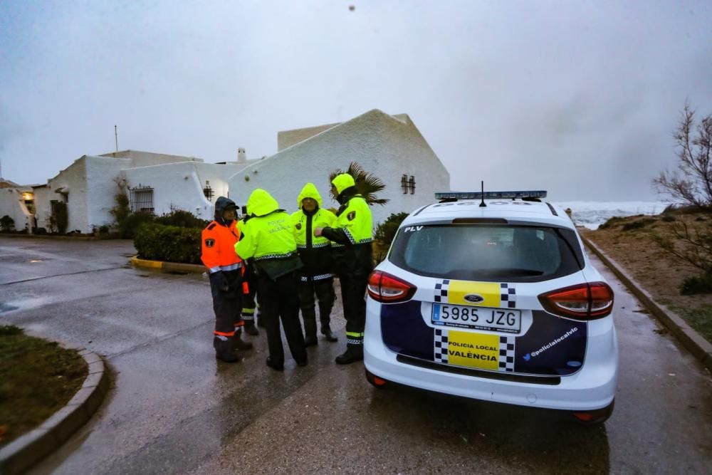 La Policía ha desalojado a los vecinos de la Casbah.