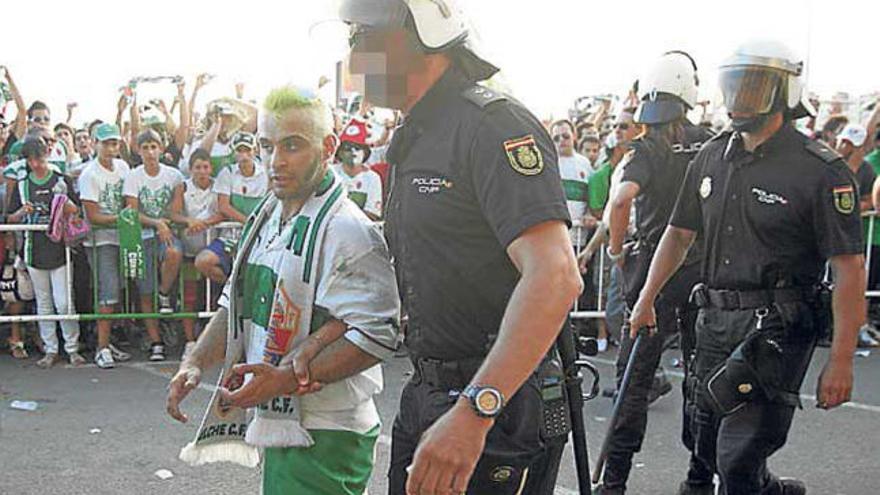 Un aficionado del Elche detenido antes del partido