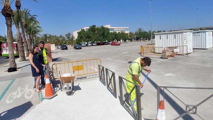 Rumbo al nuevo carril bici en la avenida de la Libertad