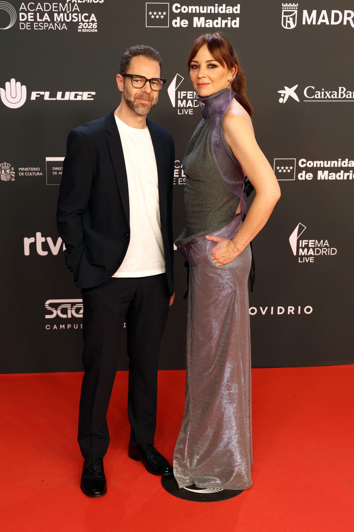 Leonor Watling y Leo Sidran durante la gala de entrega de los Premios de la Academia de la Música, a 26 de mayo de 2026, en Madrid (España)